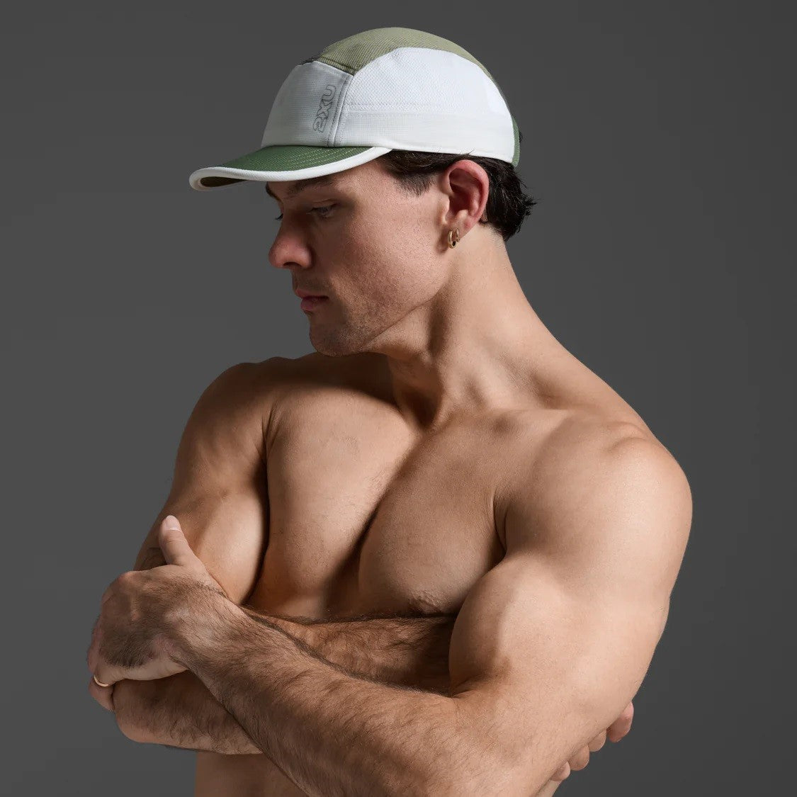 2XU Light Speed Cap | Hunter Green / White