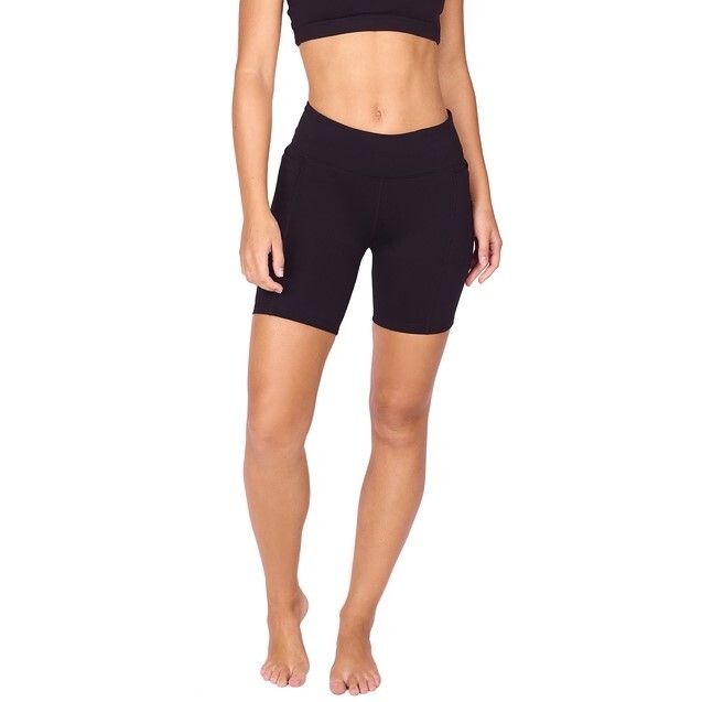 abi and joseph Endurance Dual Pocket Mid-Thigh Tight | Black | Womens