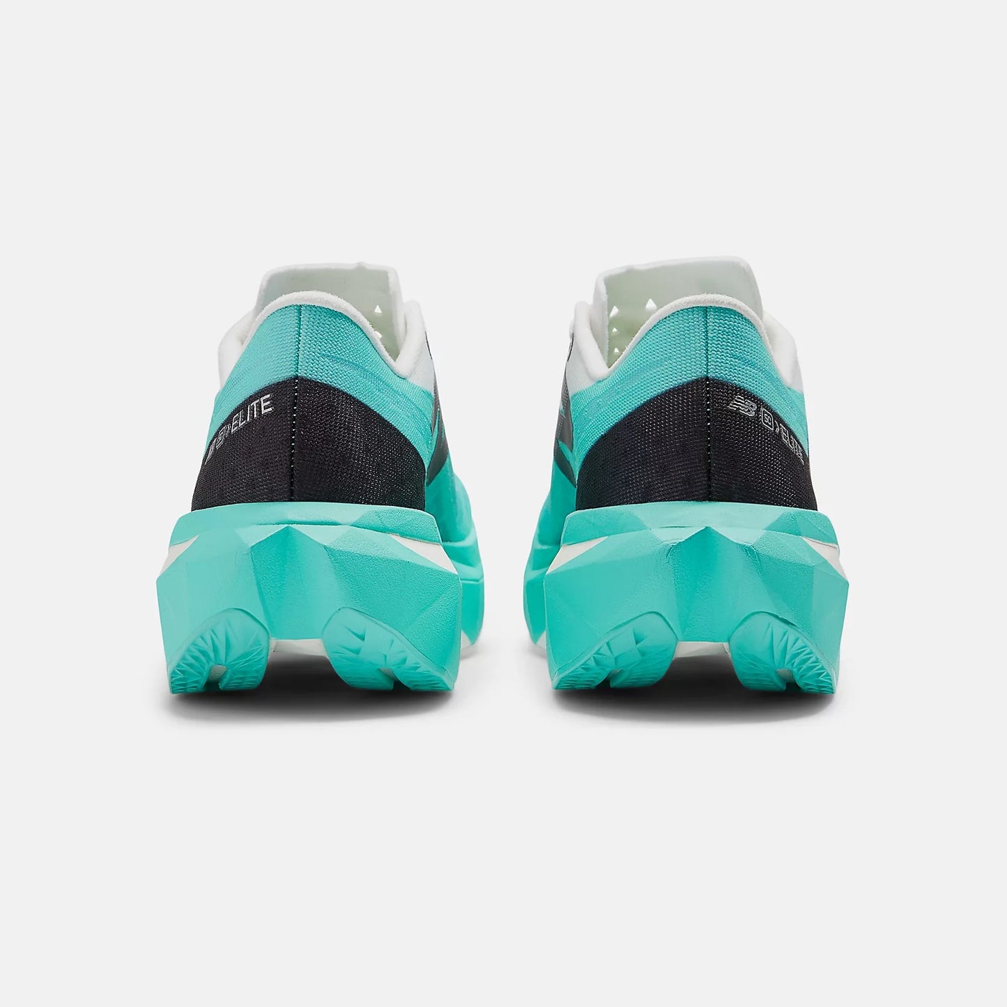 New Balance FuelCell SuperComp Elite v4 | Cyber Jade | Womens