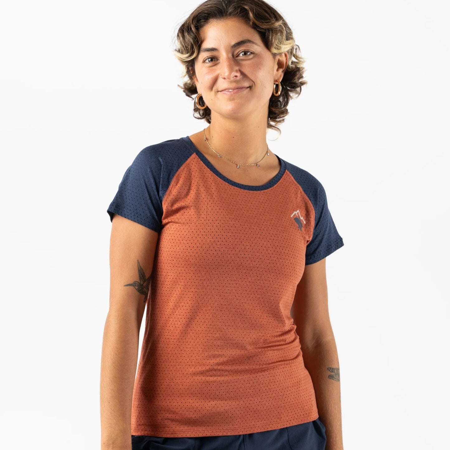 rabbit EZ Tee Perf Trail | Burnt Brick | Womens